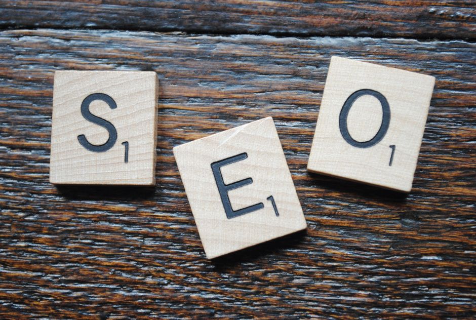 Tableau comparatif : SEO, GEO et AEO